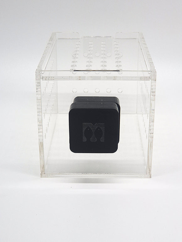 Mantis Magnetic Acclimation Box